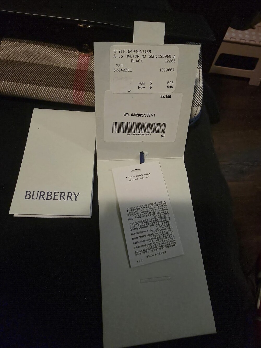 Labor Day Sale NWT- Women's Burberry Black Leather & Beige Check Wallet - Picture 16 of 16
